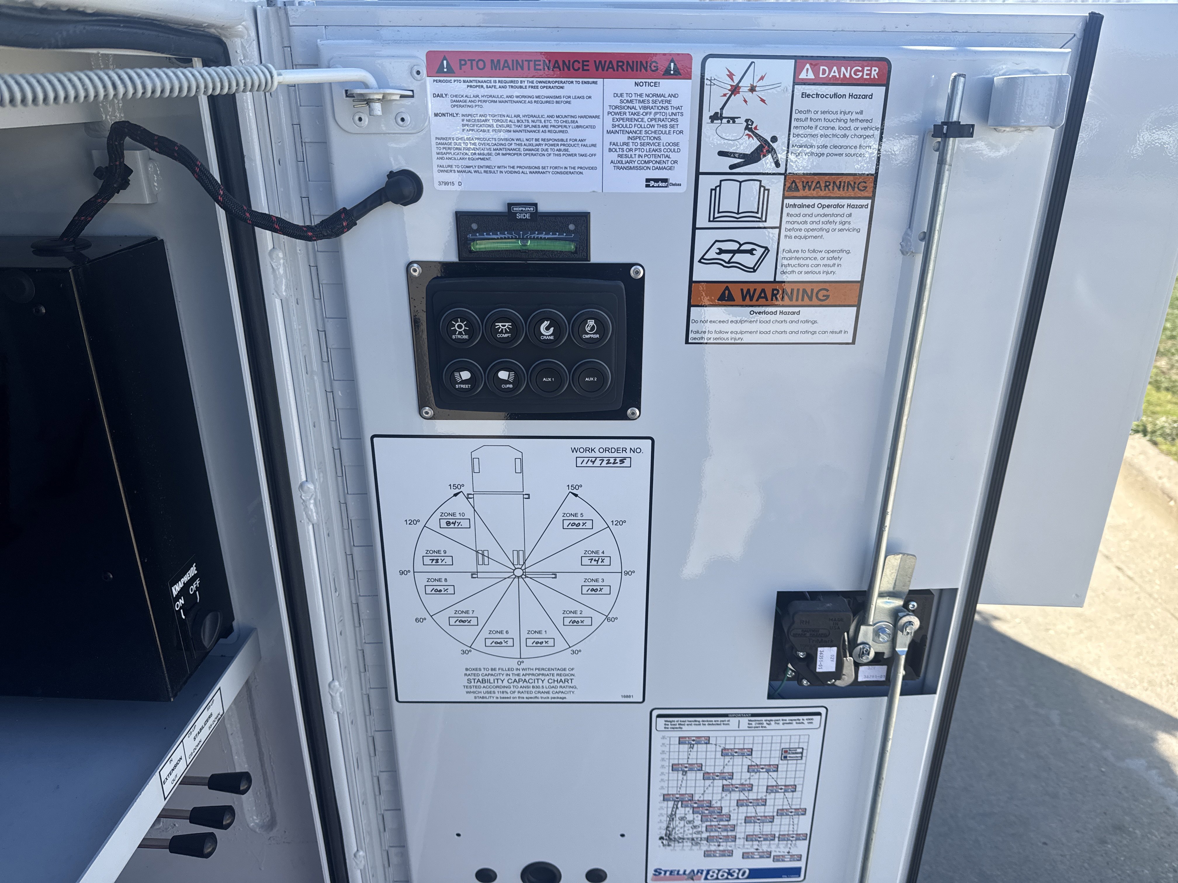 New 2026 Ford F550 4x4 Supercab Super Duty image 7