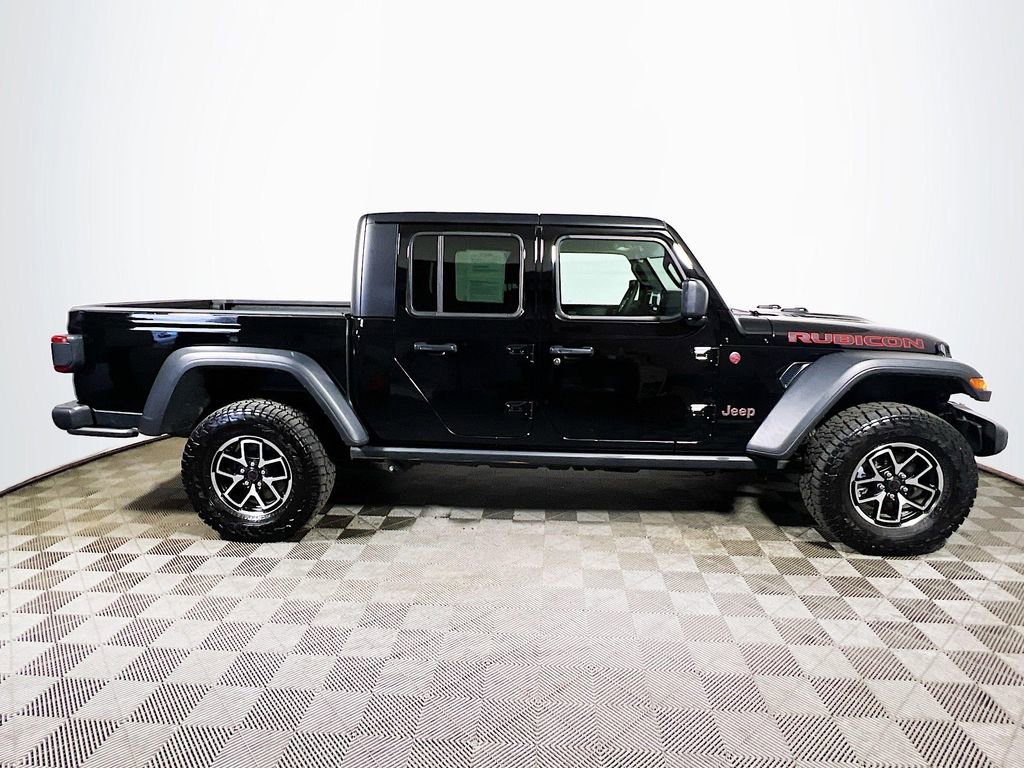 Used 2025 Jeep Gladiator Rubicon w/ Convenience Group image 9