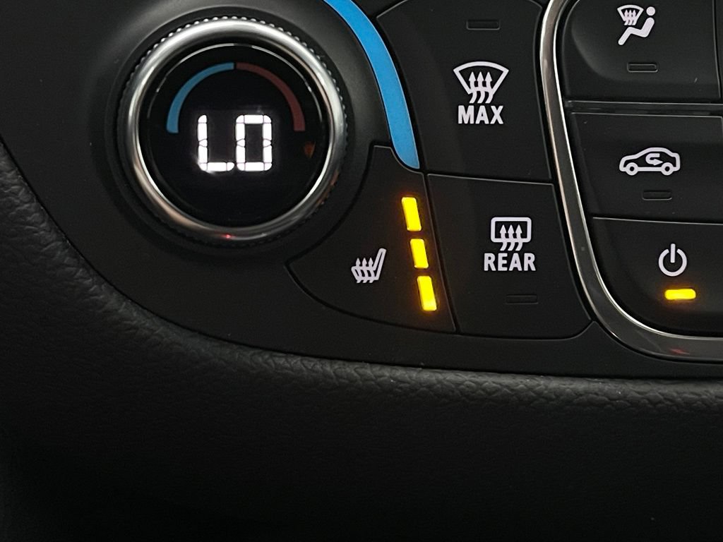Used 2024 Chevrolet Equinox LT FWD image 5