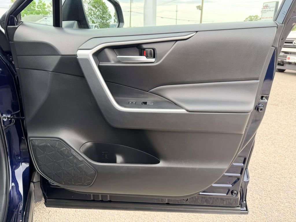 Certified 2025 Toyota RAV4 XLE w/ Convenience Package image 11