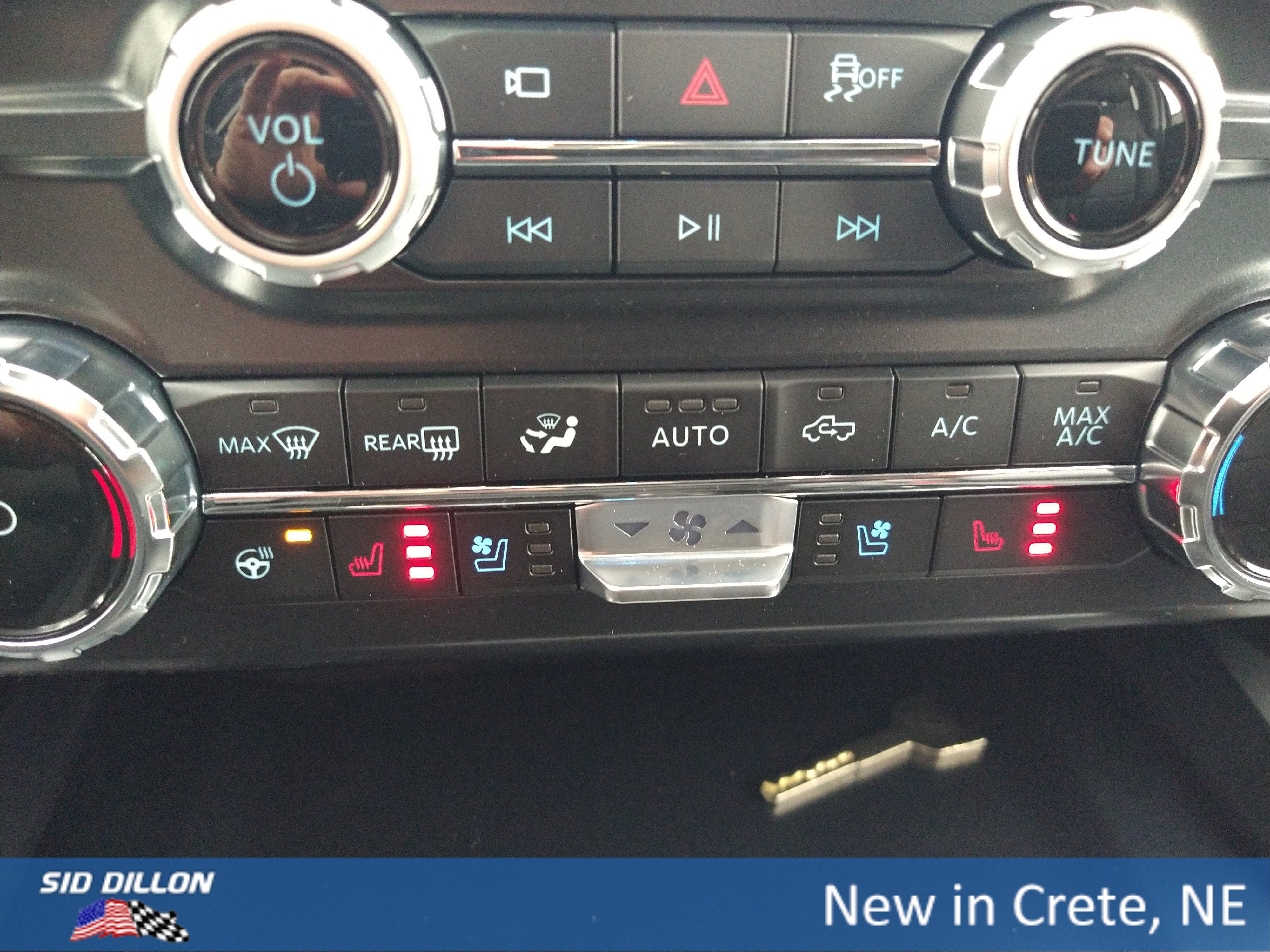 New 2026 Ford F250 Lariat w/ Lariat Premium Package image 10