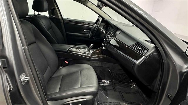 Used 2015 BMW 528i Sedan image 11