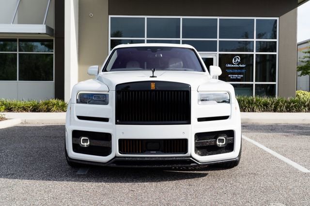 Used 2023 Rolls-Royce Cullinan w/ Cullinan Package image 7