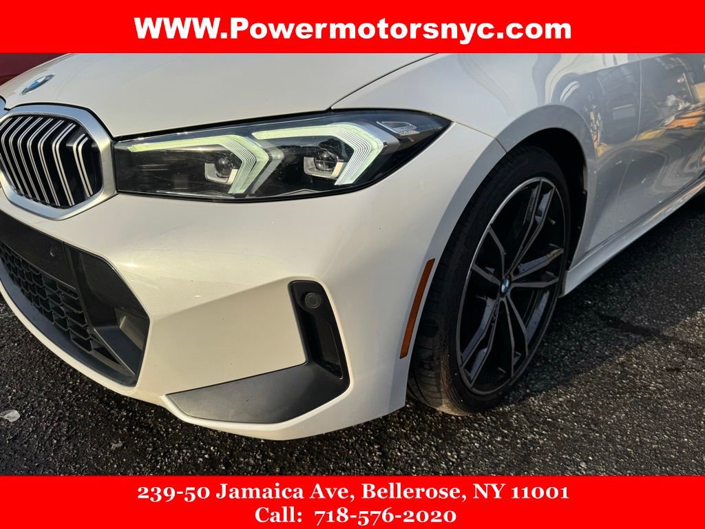 Used 2023 BMW 330i Sedan w/ M Sport Package RWD image 3