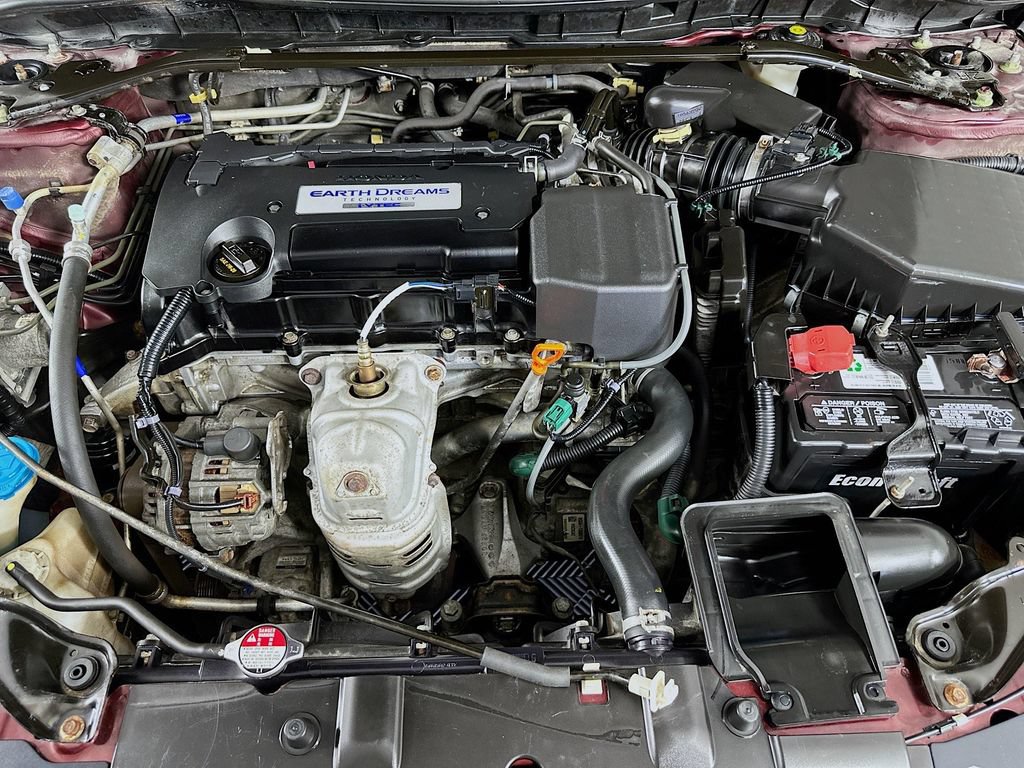 Used 2015 Honda Accord Sport image 33