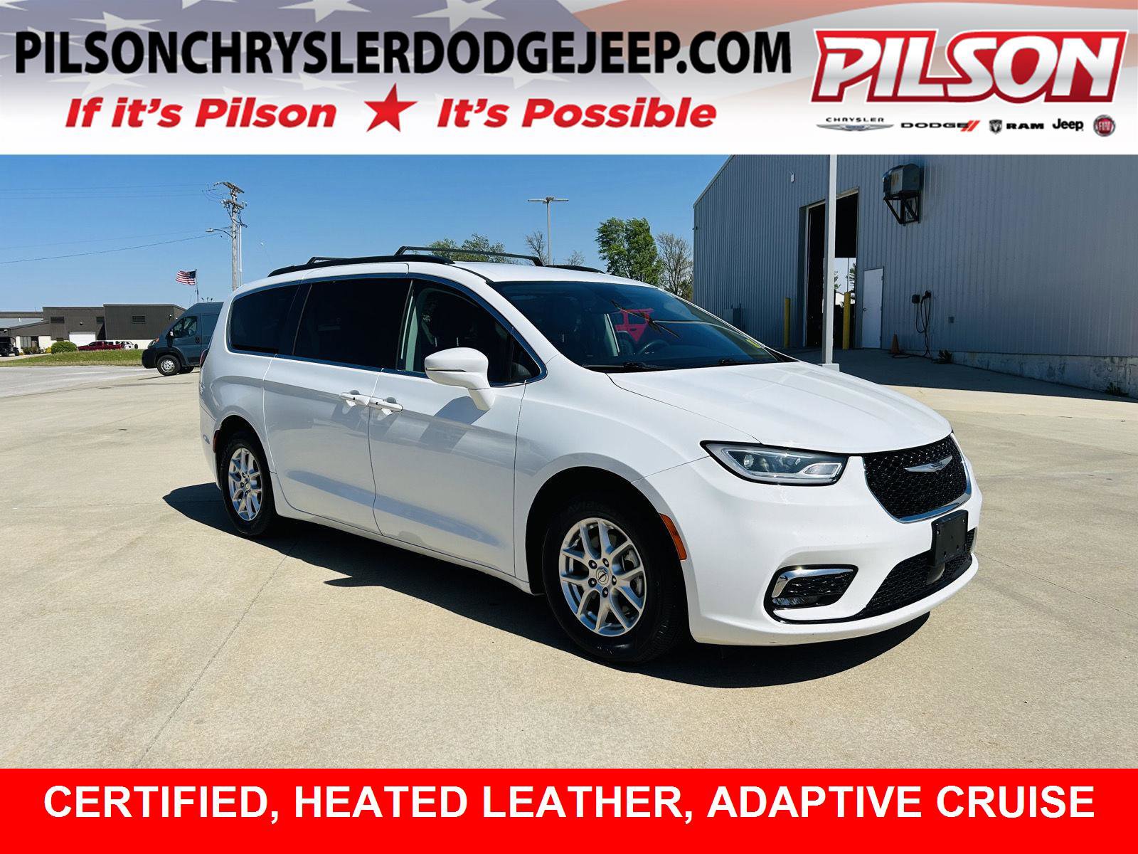 Used 2022 Chrysler Pacifica Touring-L FWD image 1
