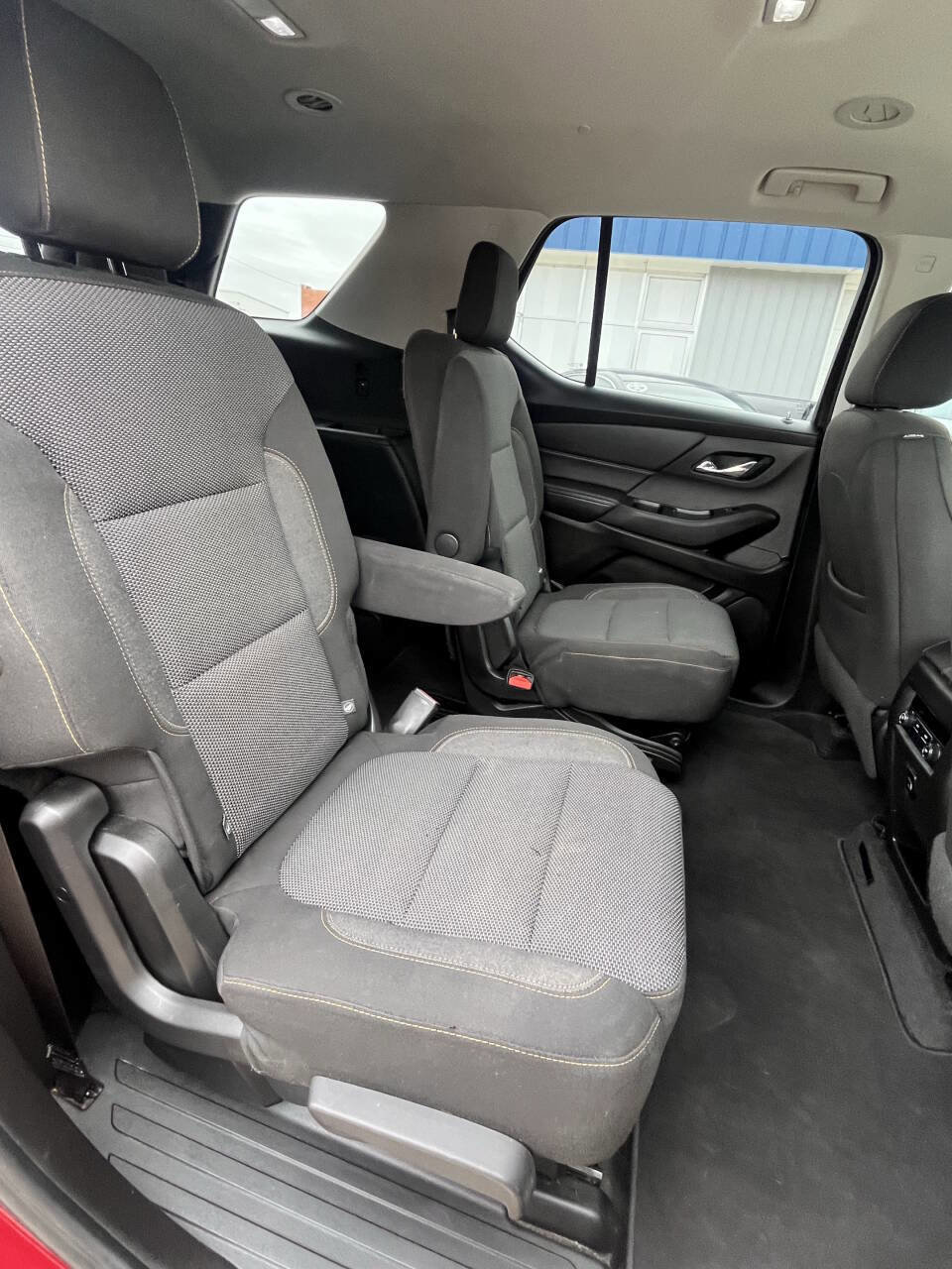 Used 2018 Chevrolet Traverse LT image 27