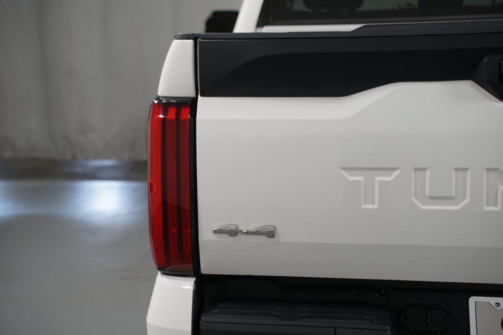 Used 2023 Toyota Tundra SR5 w/ SR5 Premium Package AWD/4WD image 10
