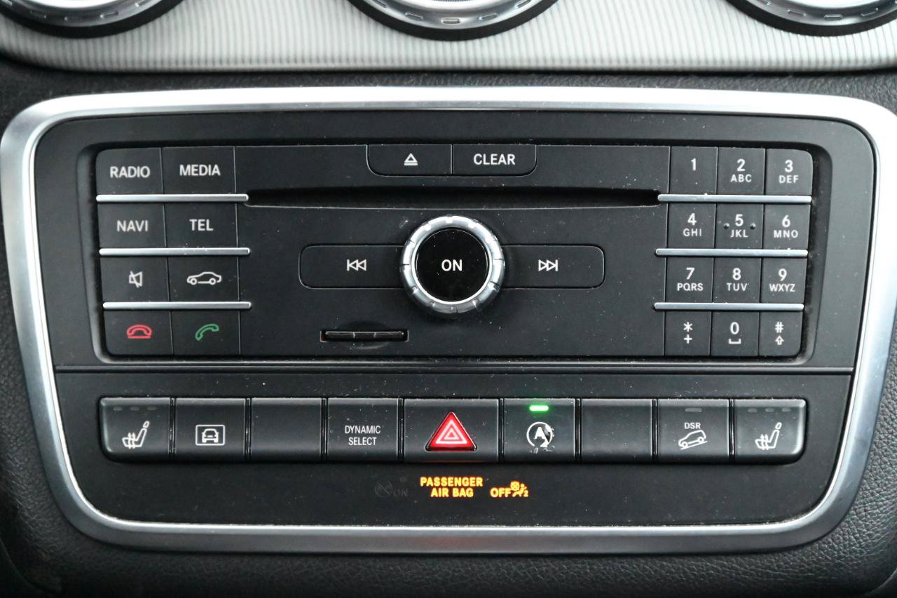 Used 2016 Mercedes-Benz GLA 250 4MATIC image 28
