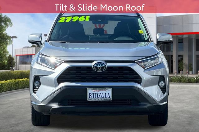 Used 2020 Toyota RAV4 XLE Premium FWD image 12