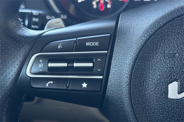 Used 2022 Kia Stinger GT2 image 28