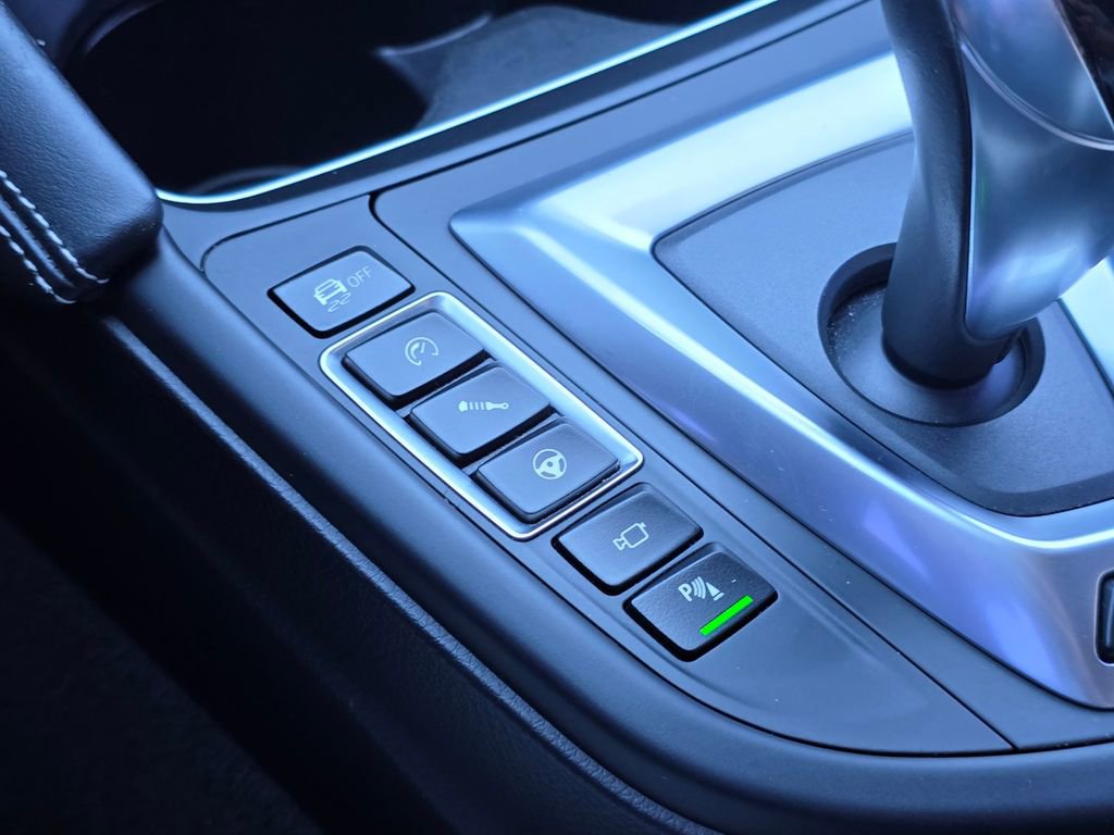 Used 2018 BMW M3 Base w/ Executive Package image 31