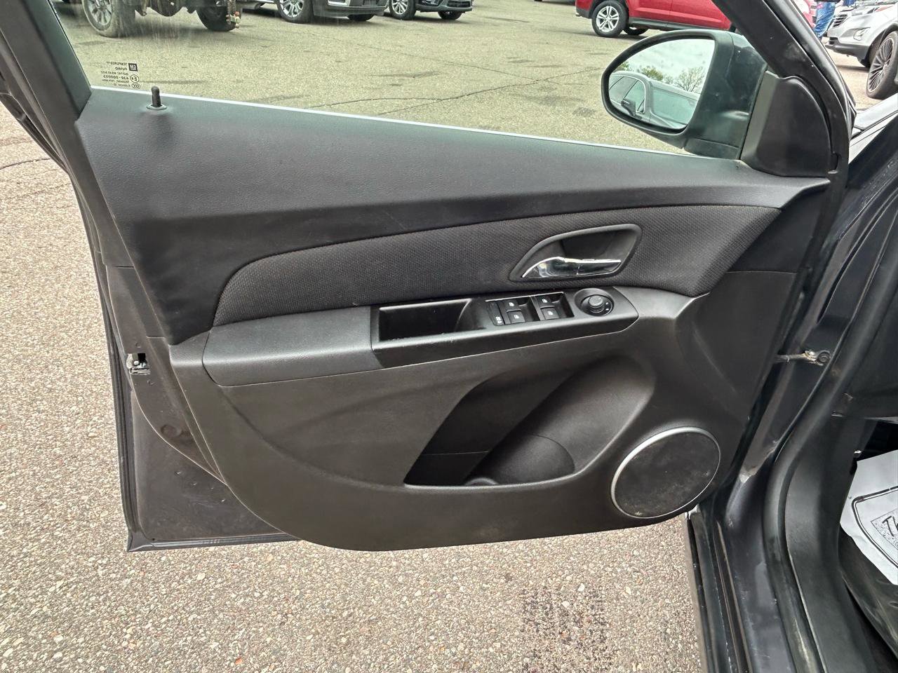Used 2011 Chevrolet Cruze LT FWD image 14