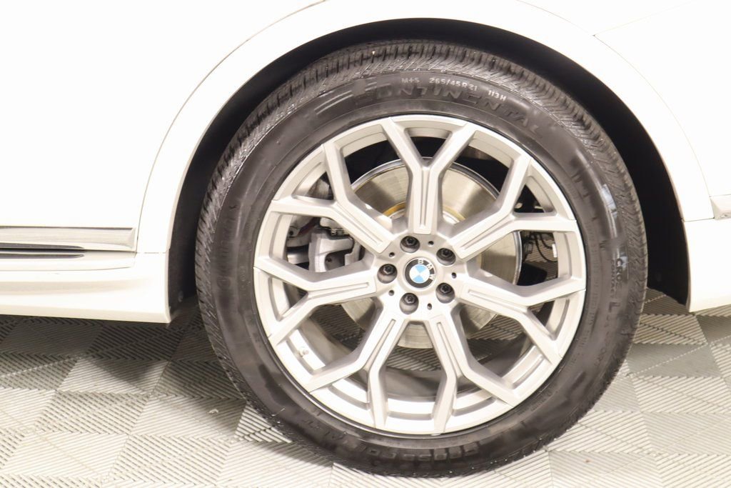 Used 2023 BMW X7 xDrive40i w/ Premium Package image 22