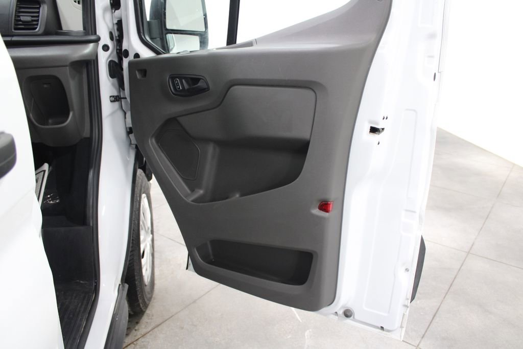 Used 2023 Ford Transit 350 XLT image 29