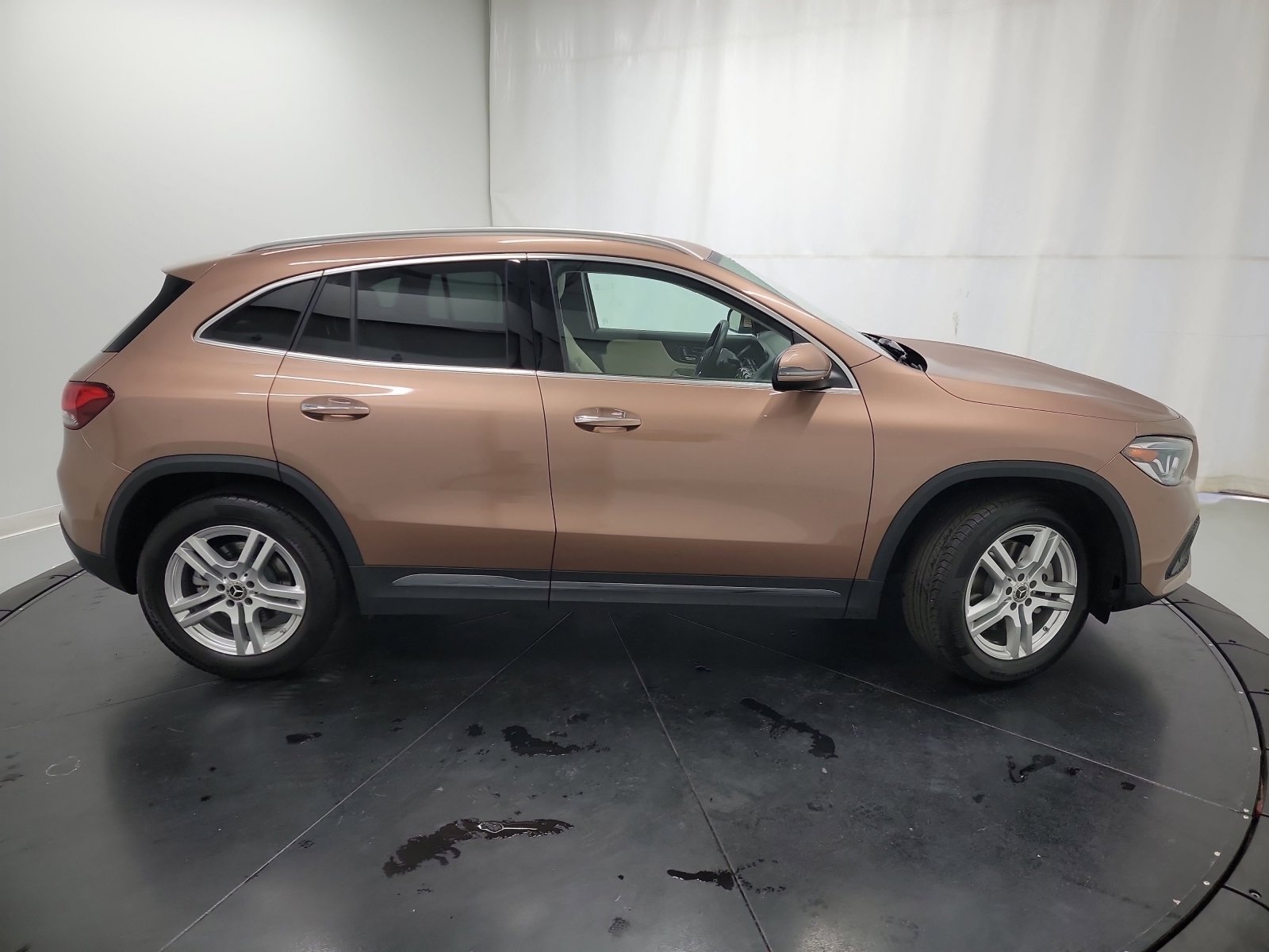 Used 2021 Mercedes-Benz GLA 250 4MATIC image 11