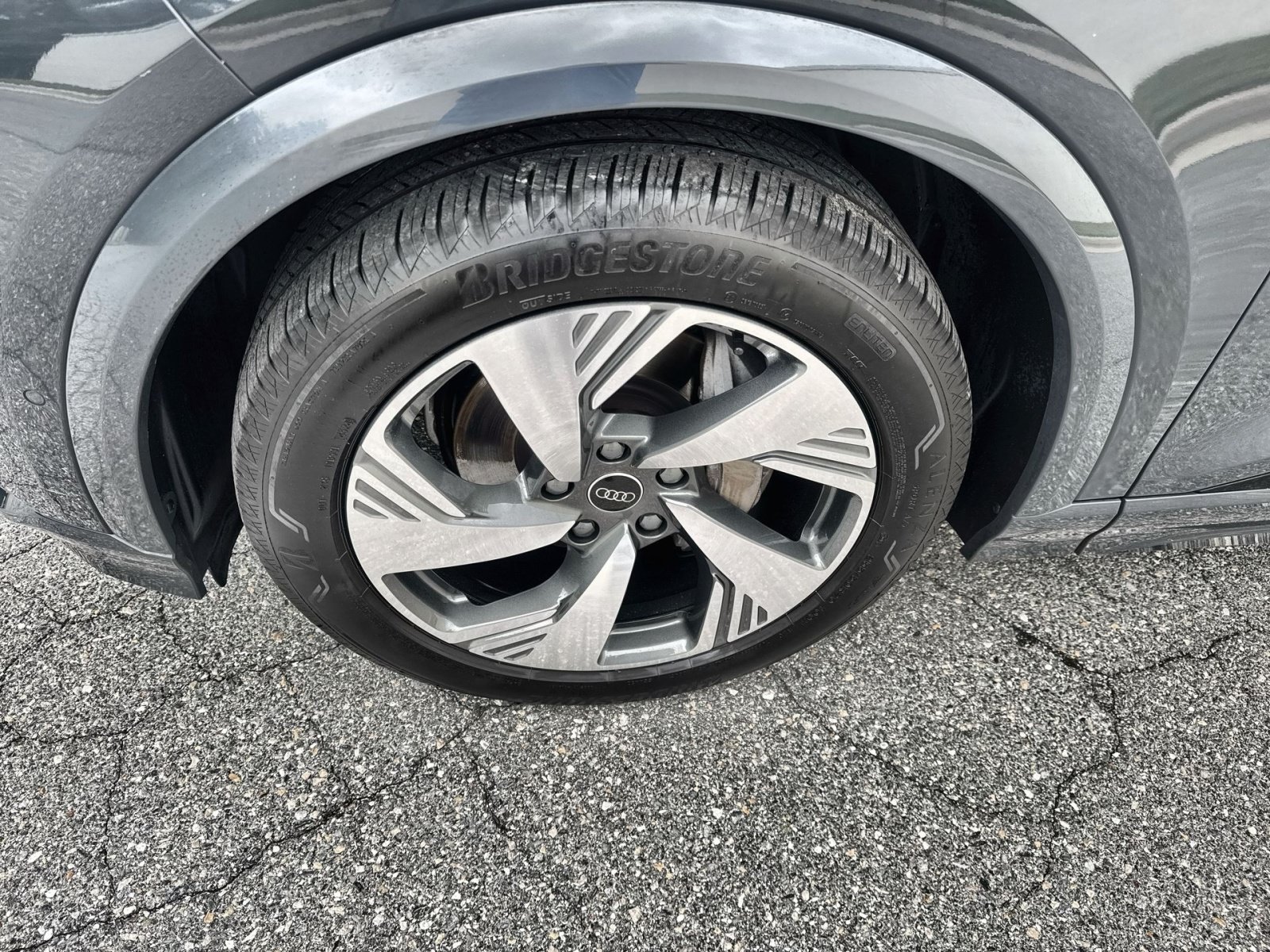 Used 2025 Audi Q6 e-tron Prestige AWD/4WD image 12