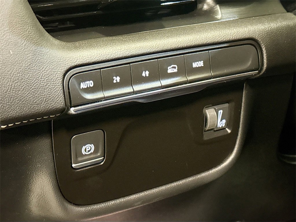 Used 2021 Cadillac Escalade Premium Luxury image 10