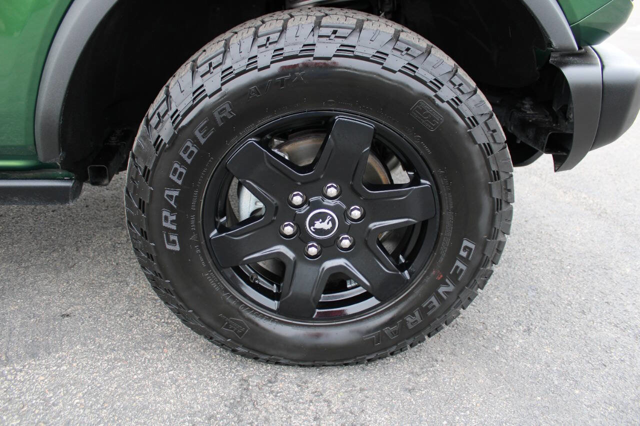 Used 2024 Ford Bronco Black Diamond image 16