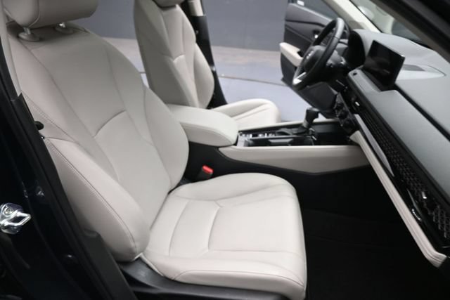 Used 2023 Honda Accord Touring image 24