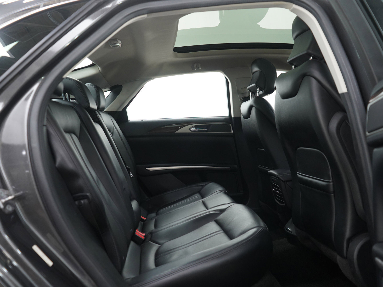 Used 2016 Lincoln MKZ AWD w/ Equipment Group 300A Reserve image 11