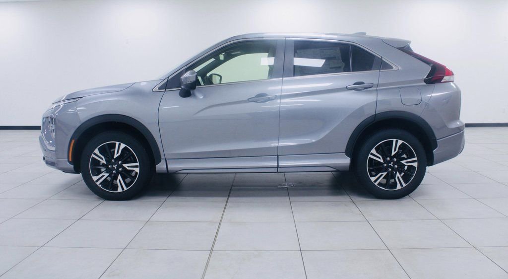 Used 2024 Mitsubishi Eclipse Cross SEL image 2