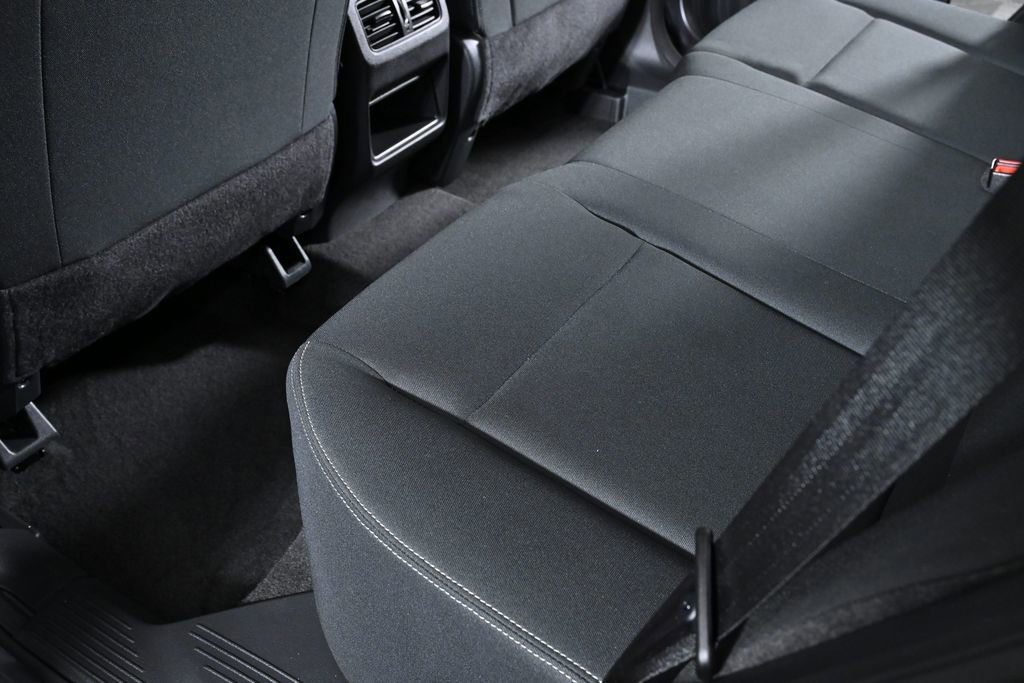 Certified 2025 Nissan Rogue S image 26