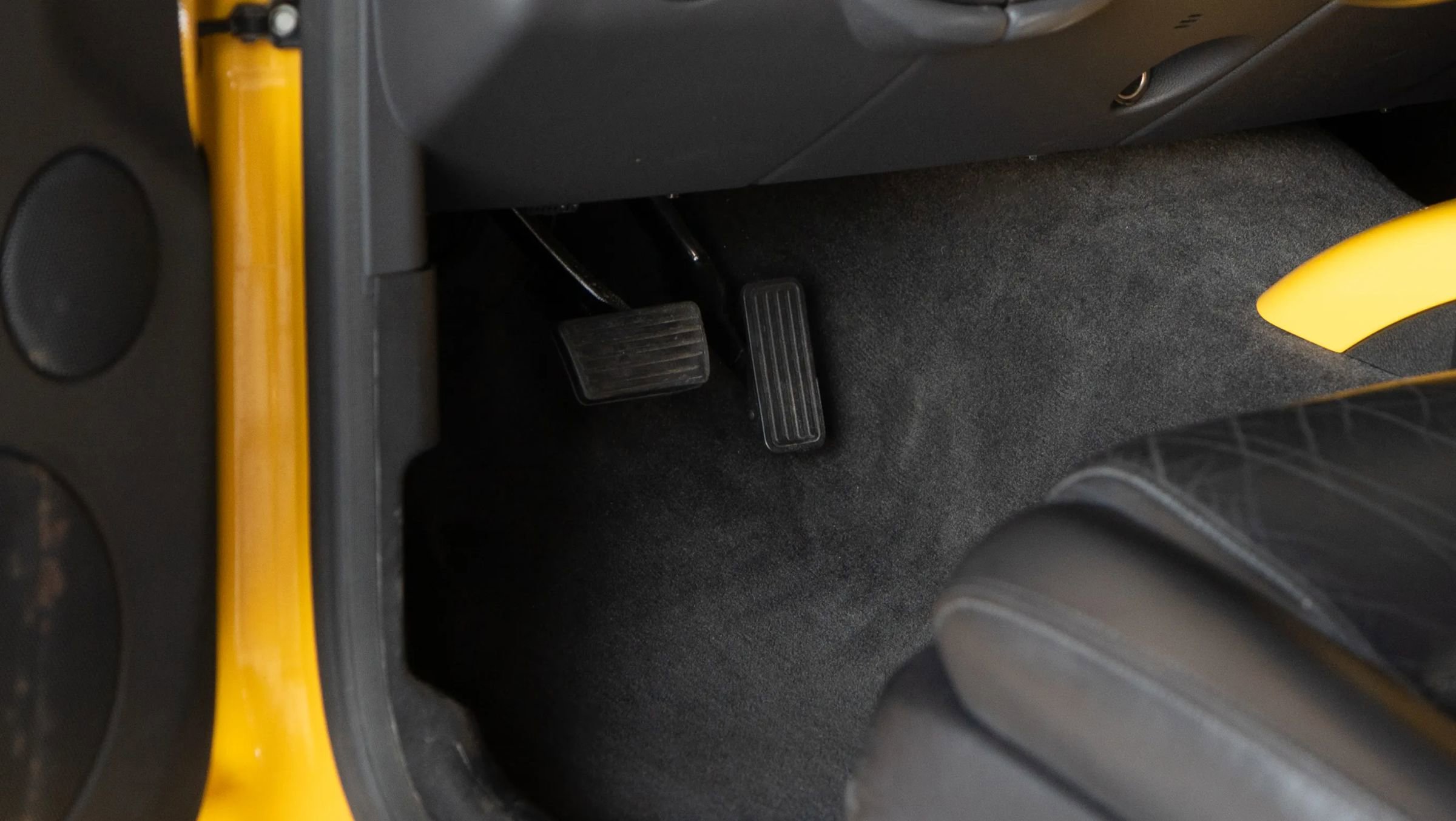 Used 2006 Chevrolet SSR w/ Preferred Equipment Group image 40