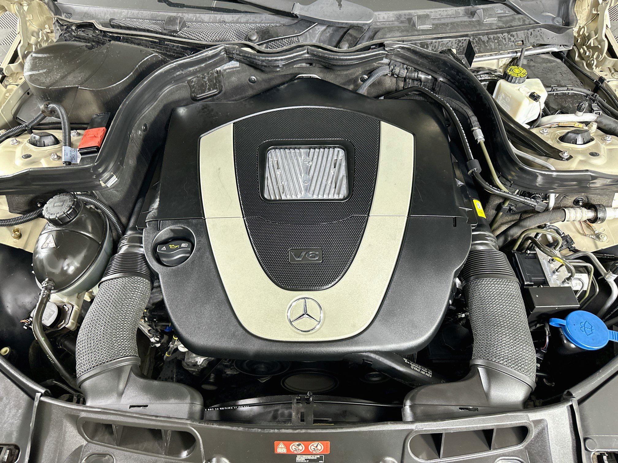 Used 2010 Mercedes-Benz C 300 4MATIC Sedan image 30