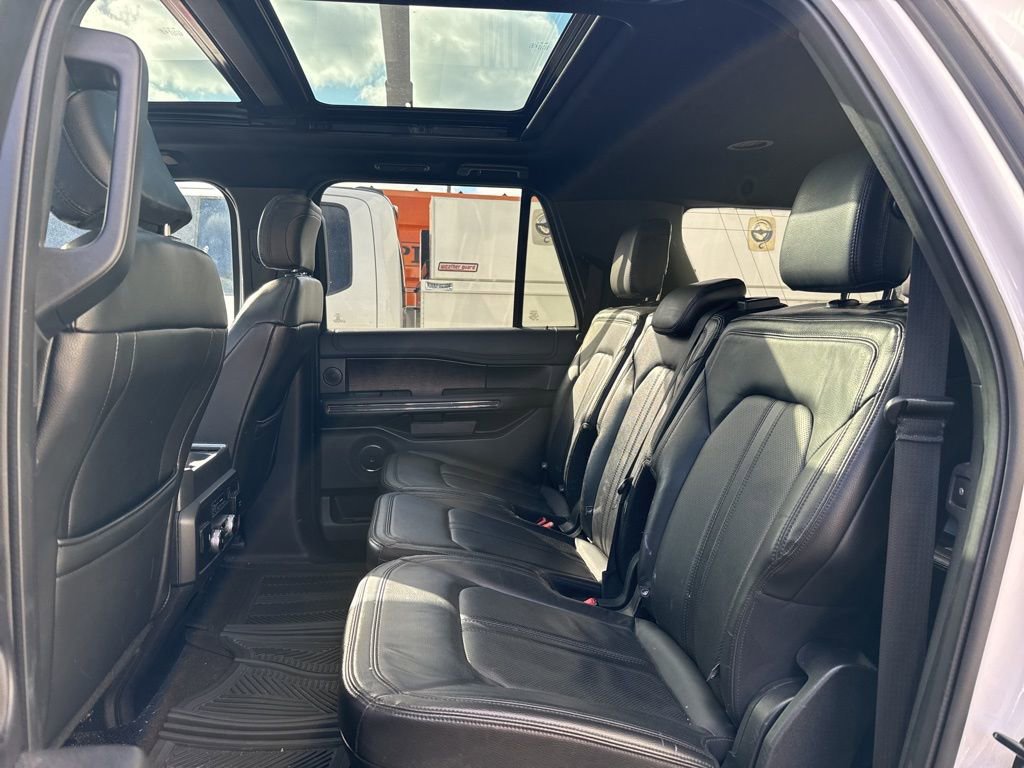 Used 2018 Ford Expedition Max Limited w/ Equipment Group 302A image 9