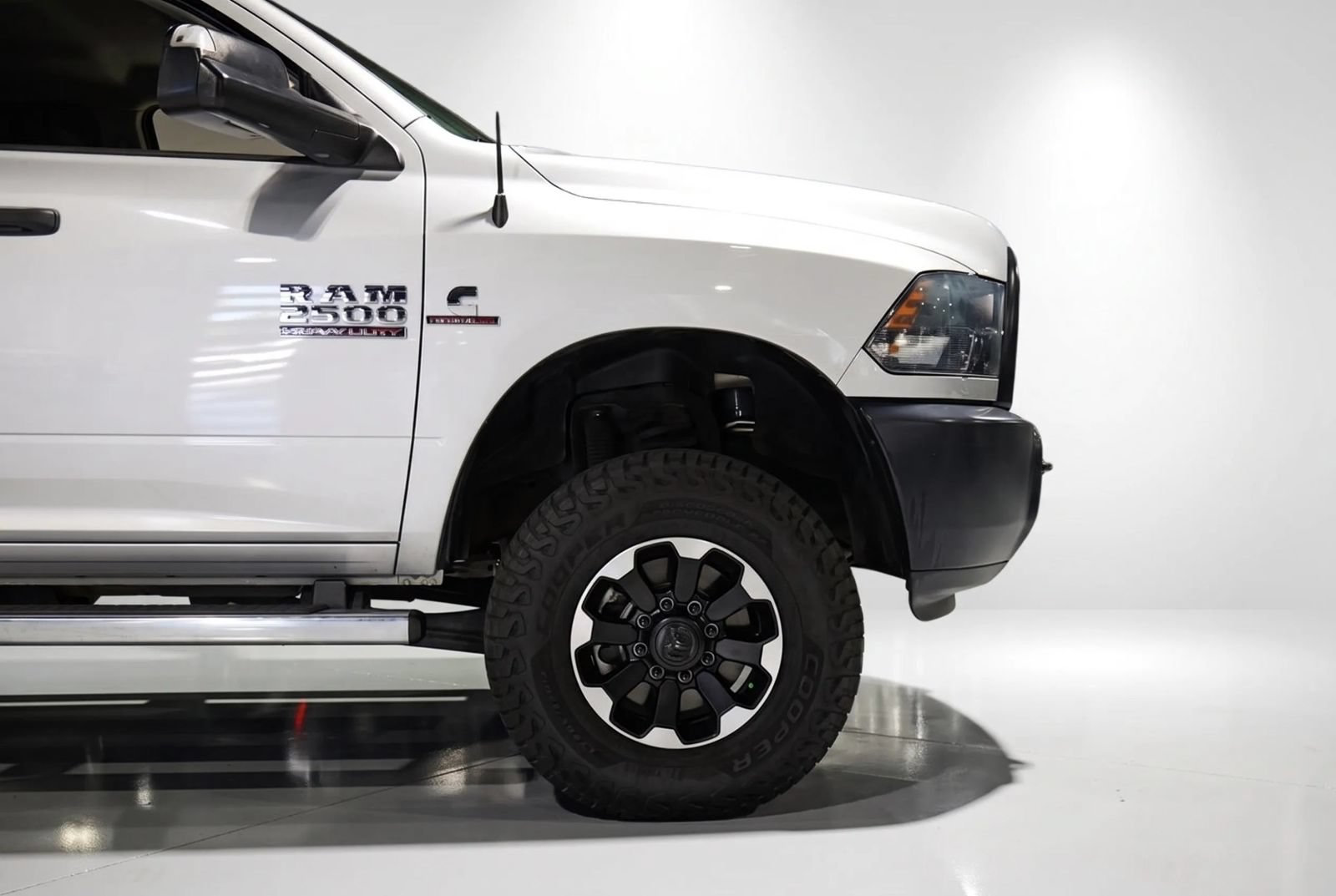 Used 2017 RAM 2500 Tradesman w/ Popular Equipment Group AWD/4WD image 6