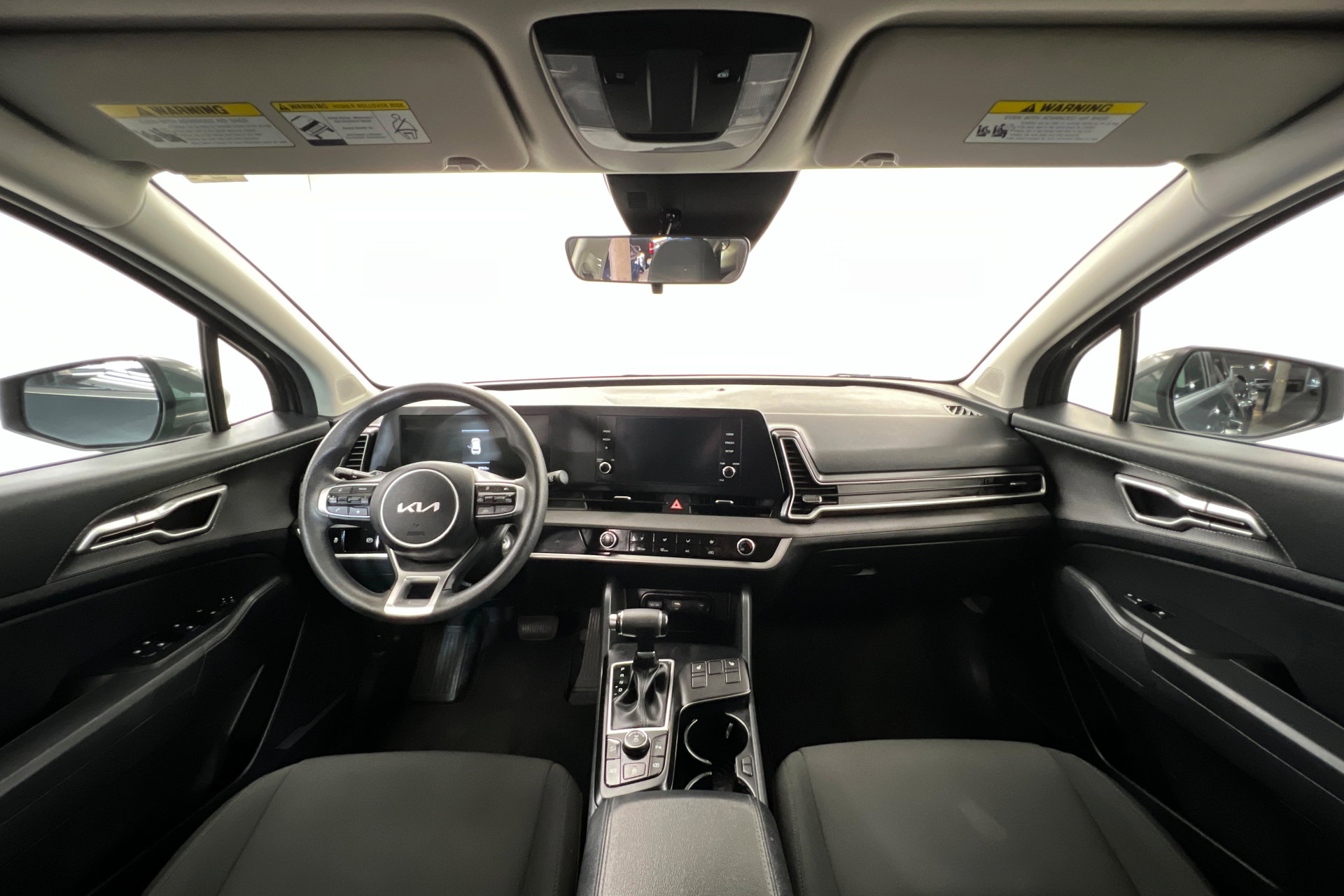 Used 2024 Kia Sportage LX image 10