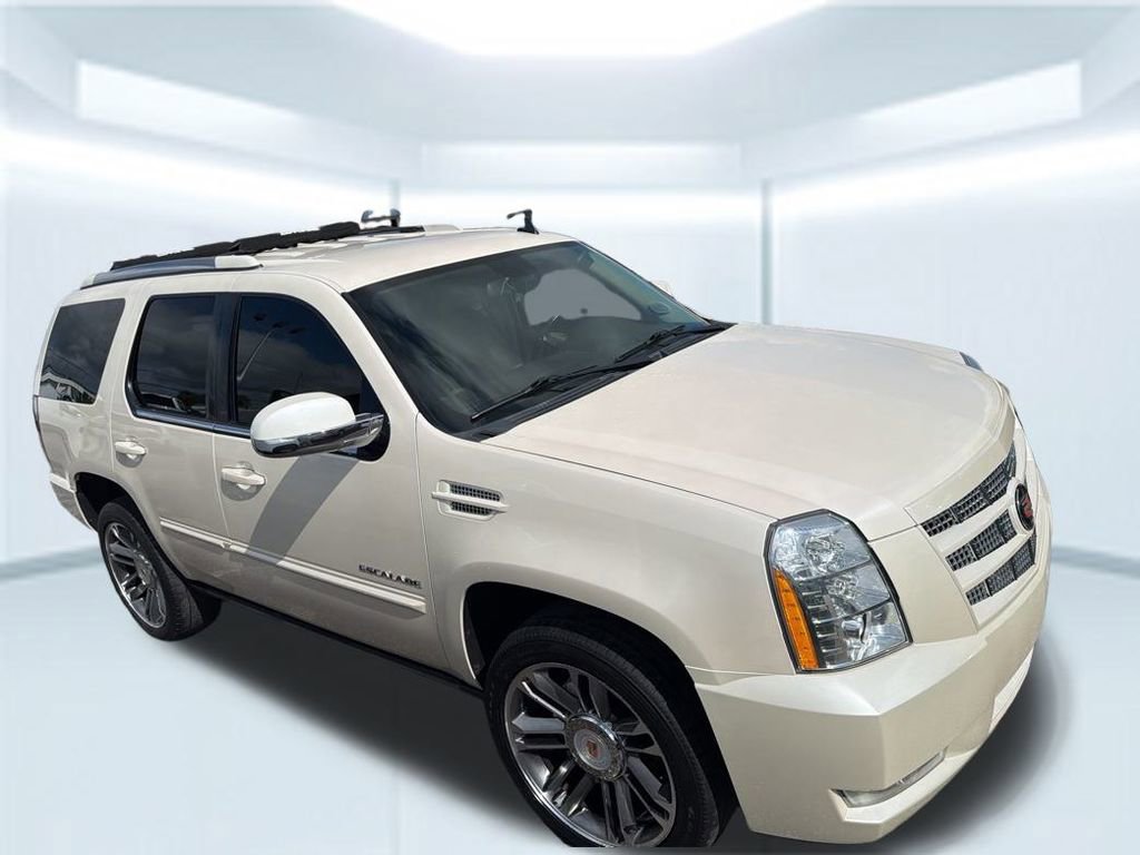 Used 2013 Cadillac Escalade Premium image 10