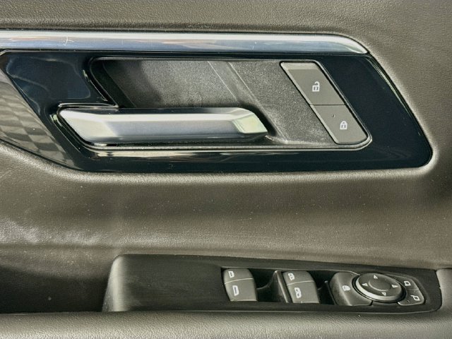 Used 2025 Chevrolet Tahoe LS RWD image 20
