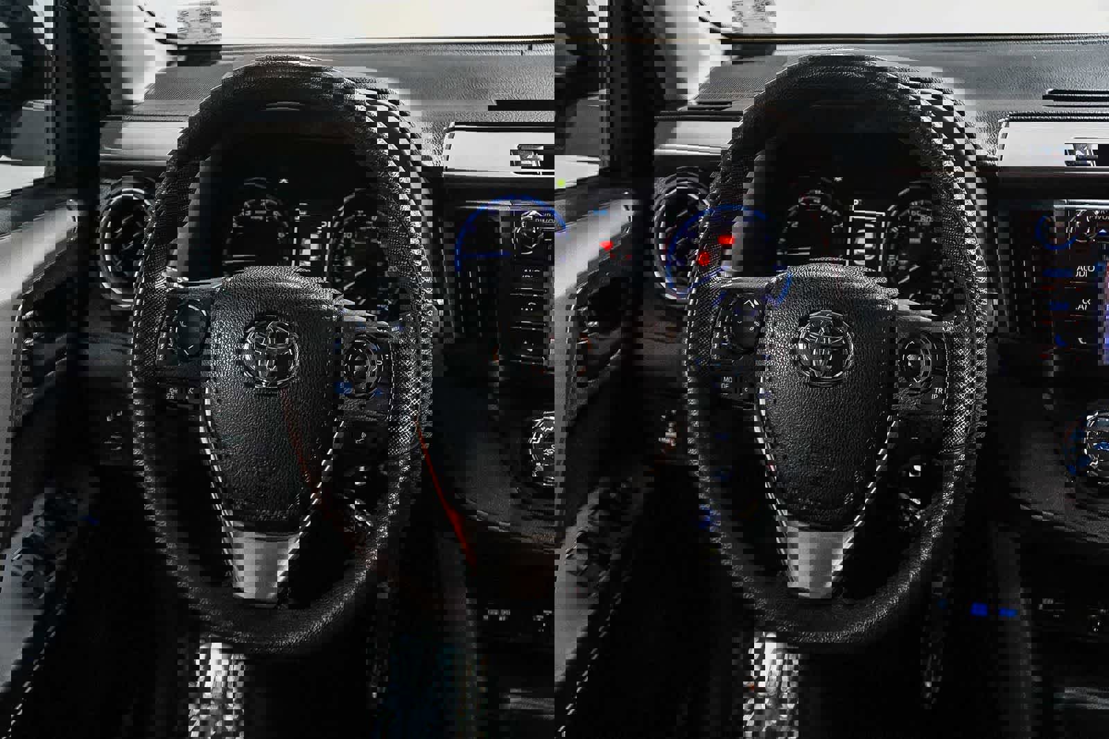 Certified 2018 Toyota RAV4 LE image 15