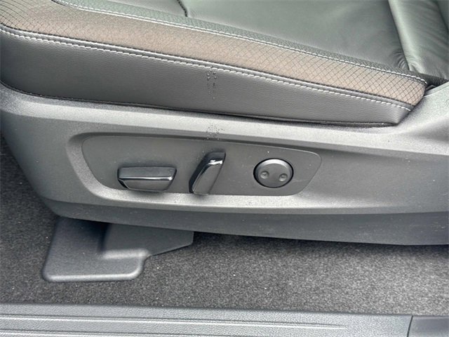 New 2025 Nissan Pathfinder SL image 24