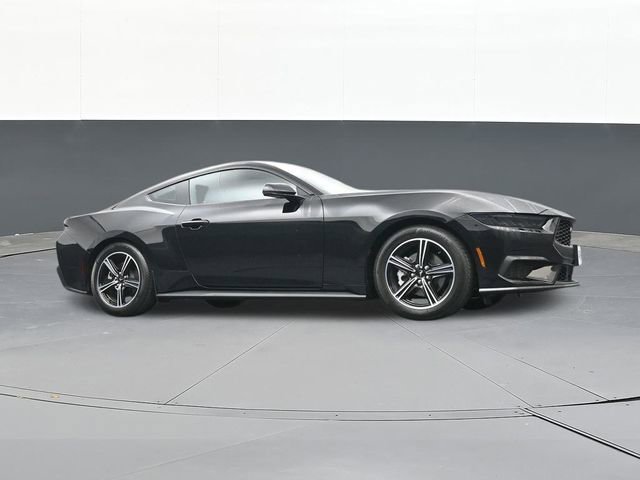 Used 2025 Ford Mustang Premium image 29