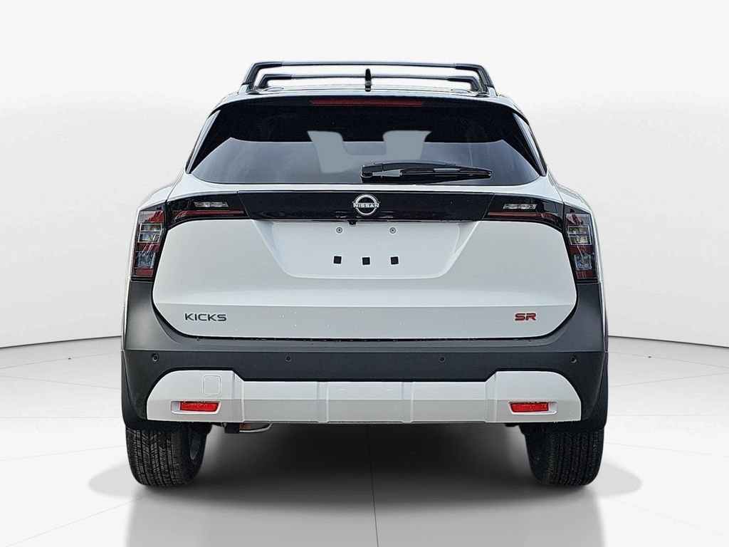 New 2026 Nissan Kicks SR w/ SR Premium Package FWD image 6