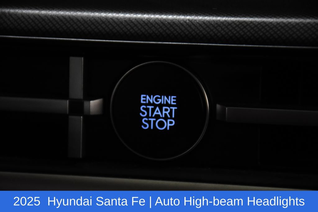 Used 2025 Hyundai Santa Fe SEL AWD/4WD image 15