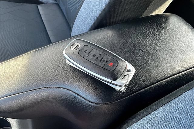 Used 2025 Nissan Versa SV w/ Trunk Package FWD image 30