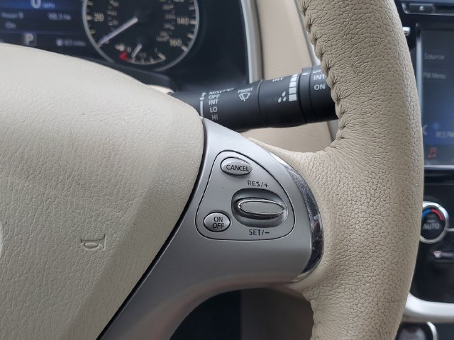 Used 2017 Nissan Murano AWD image 24