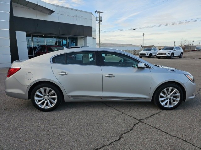 Used 2014 Buick LaCrosse Base image 8