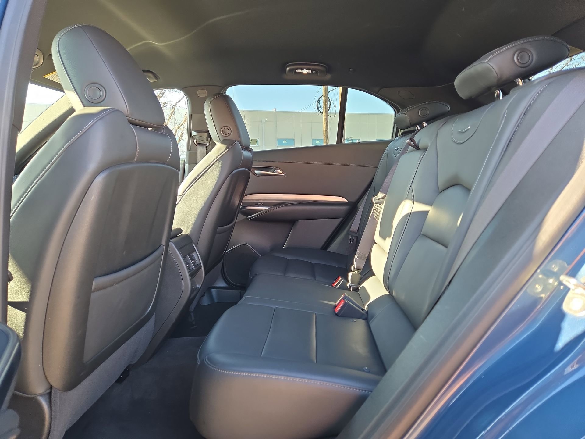 Used 2025 Cadillac XT4 Premium Luxury image 13