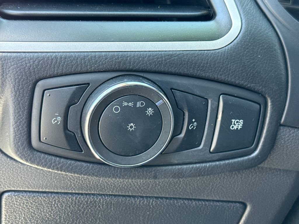 Used 2024 Ford Edge SEL AWD/4WD image 25