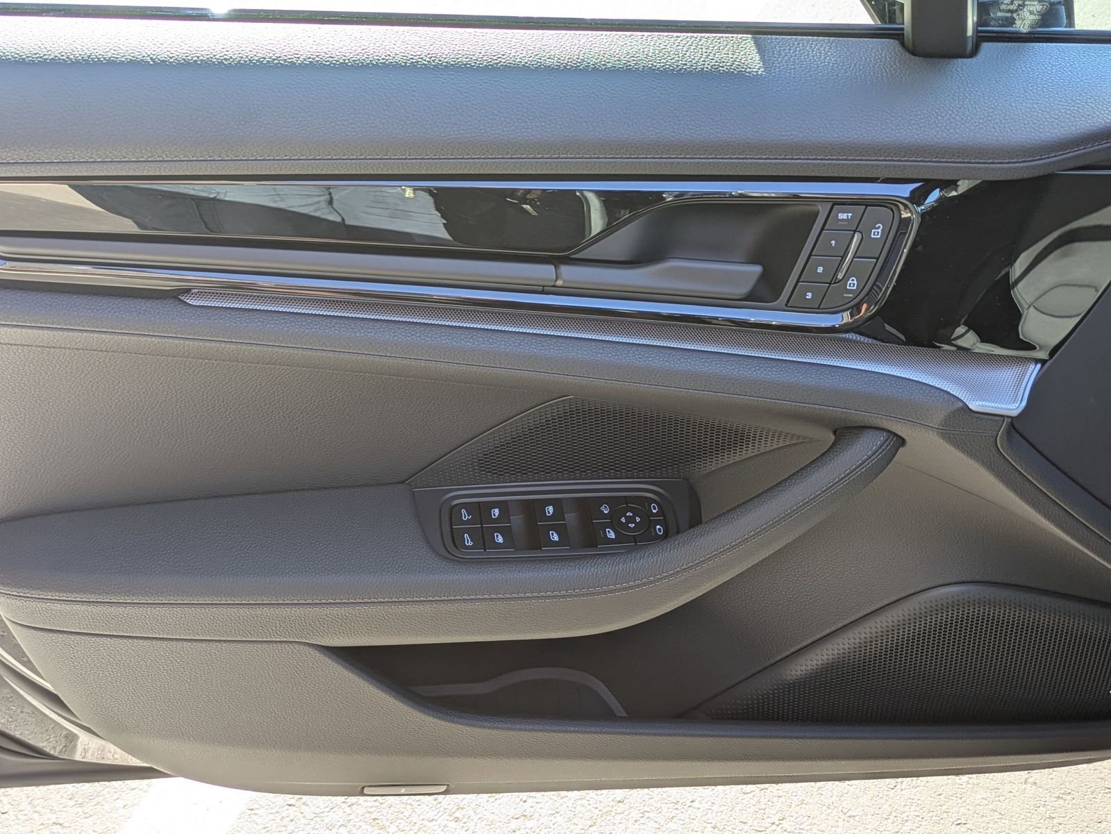 New 2026 Porsche Panamera image 14