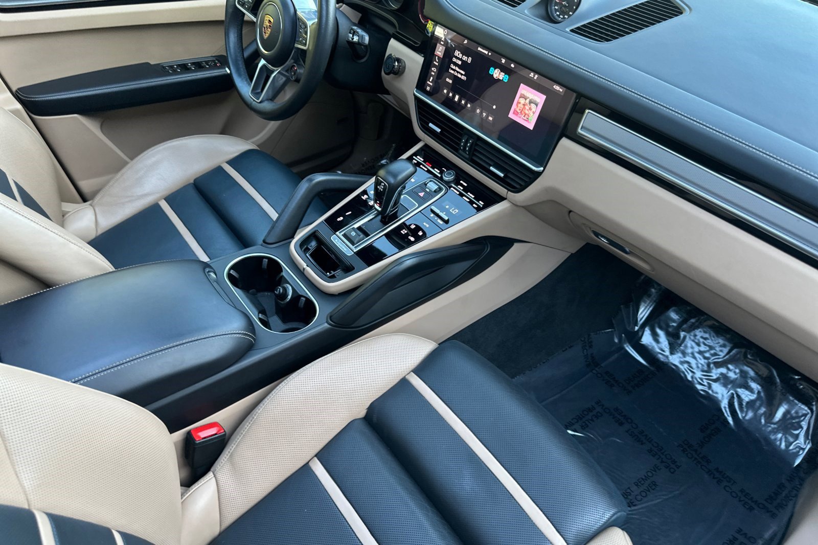 Used 2021 Porsche Cayenne GTS image 32