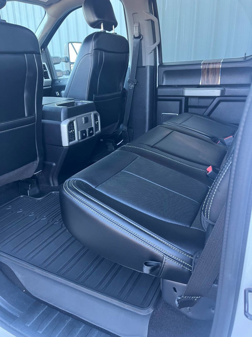 Used 2019 Ford F150 Lariat image 10