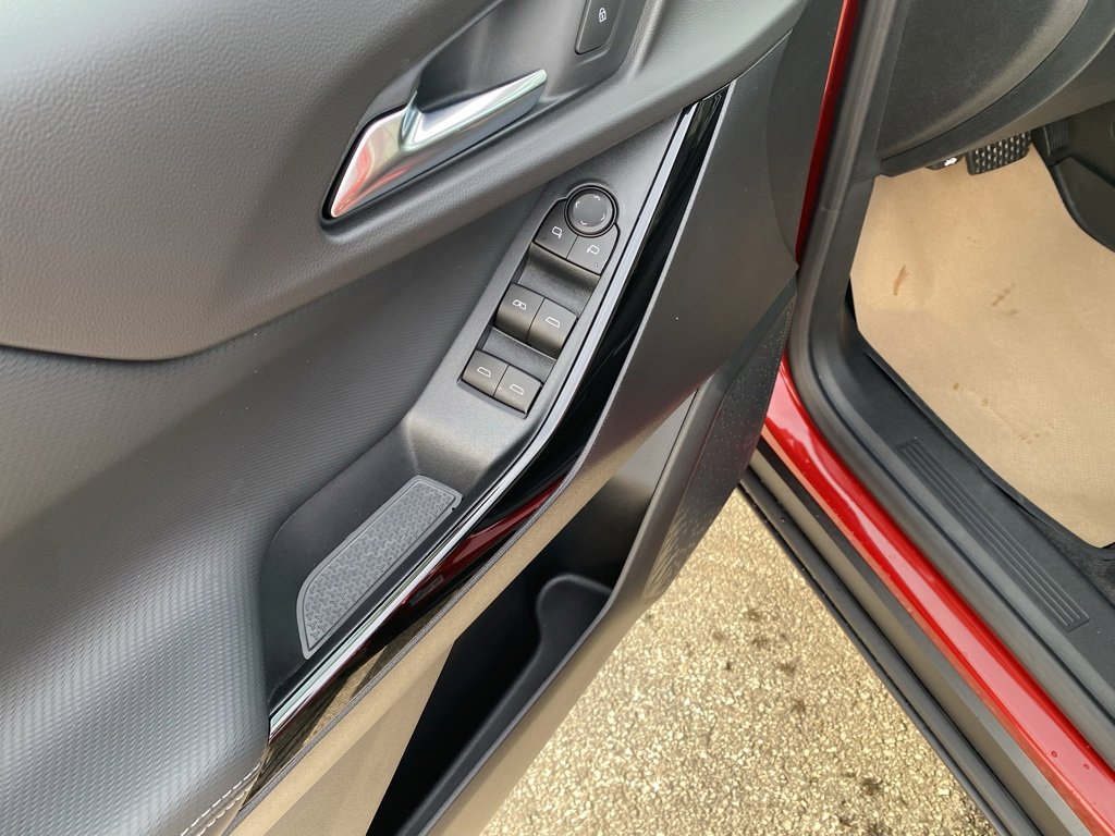 New 2026 Chevrolet Equinox LT w/ Midnight Edition image 10