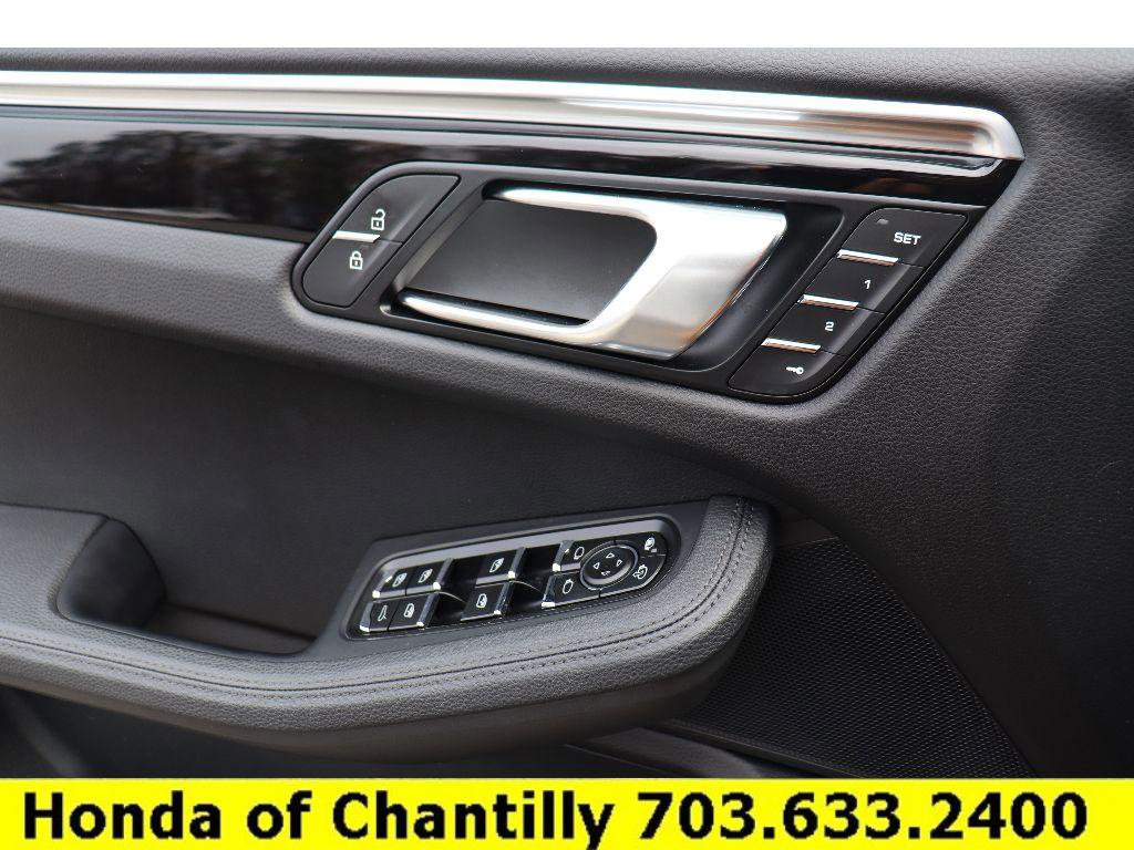 Used 2021 Porsche Macan image 21