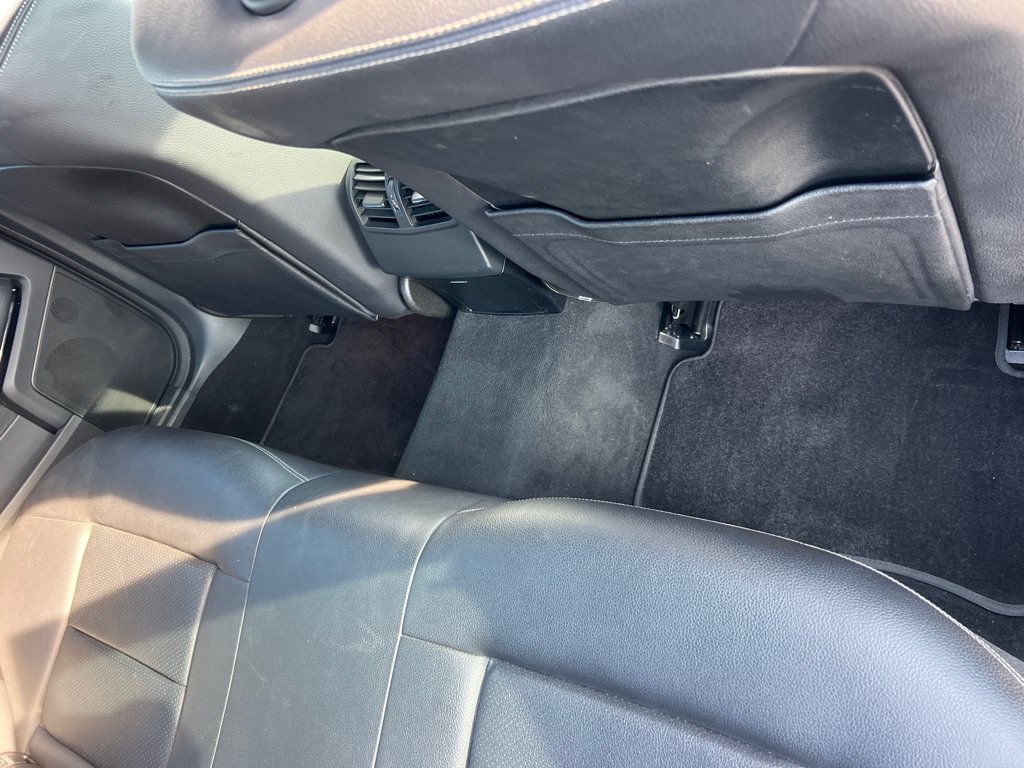 Used 2014 Mercedes-Benz E 350 Sedan image 16